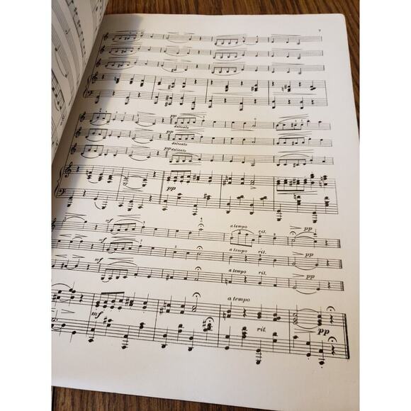 Melody Of Love Theodore Presser Ensemble Music for Violin and Piano Sheet Music - Picture 6 of 6